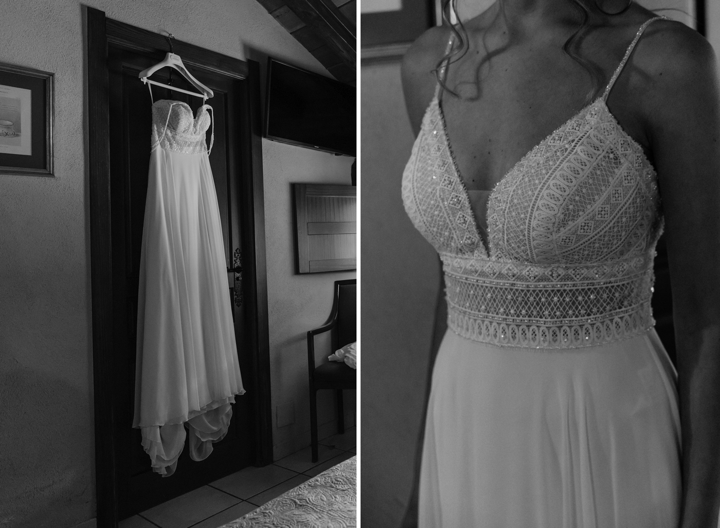 "Vestido de novia colgado y detalle del traje en blanco y negro durante los preparativos de boda, fotografía profesional de boda en Bizkaia."