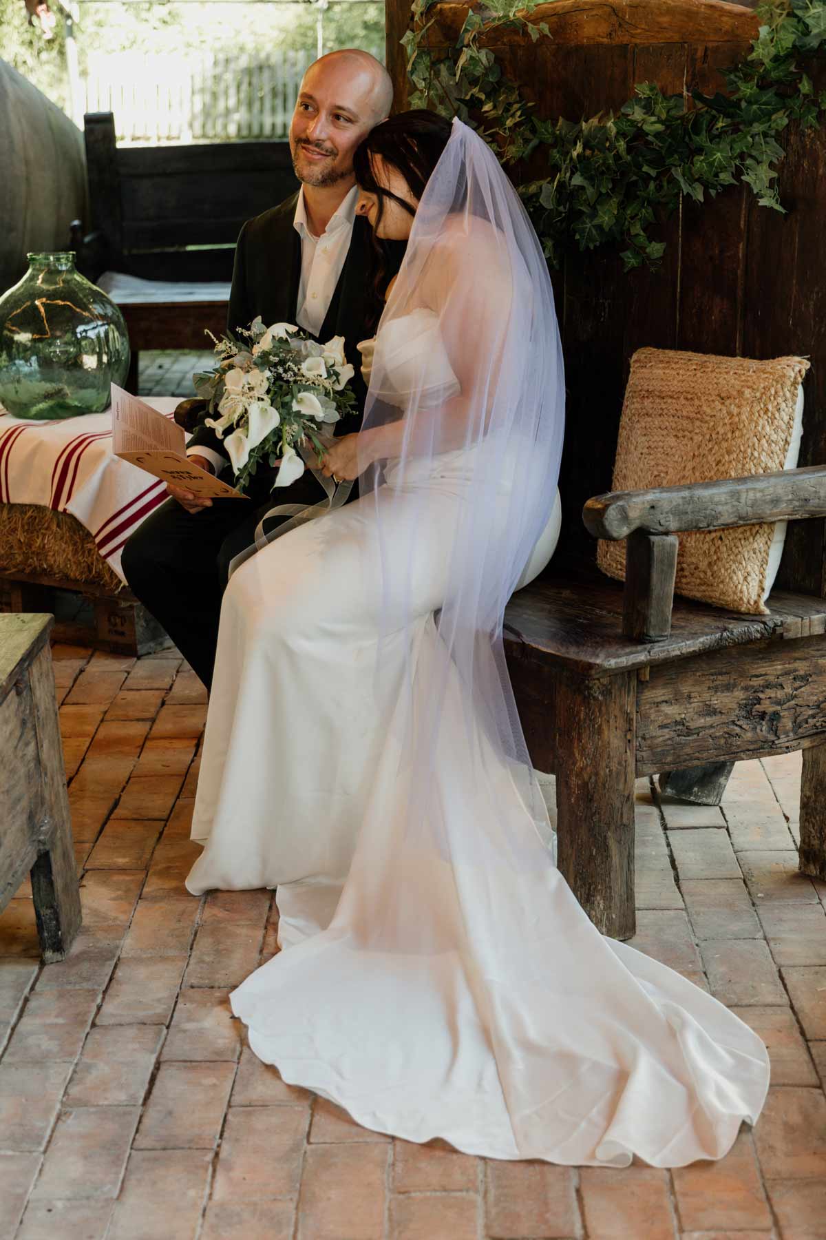 Fotógrafo bodas Bilbao novia junto a su novio
