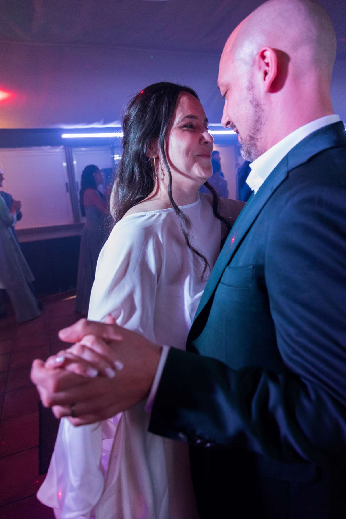 Novio bailando restaurante Aspaldiko